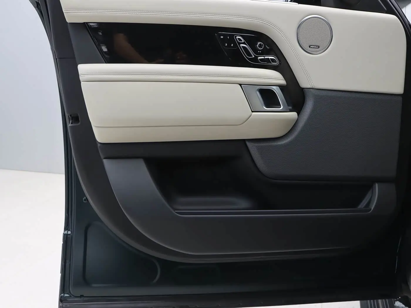 Land Rover Range Rover 2020 — Şəkil 18/20