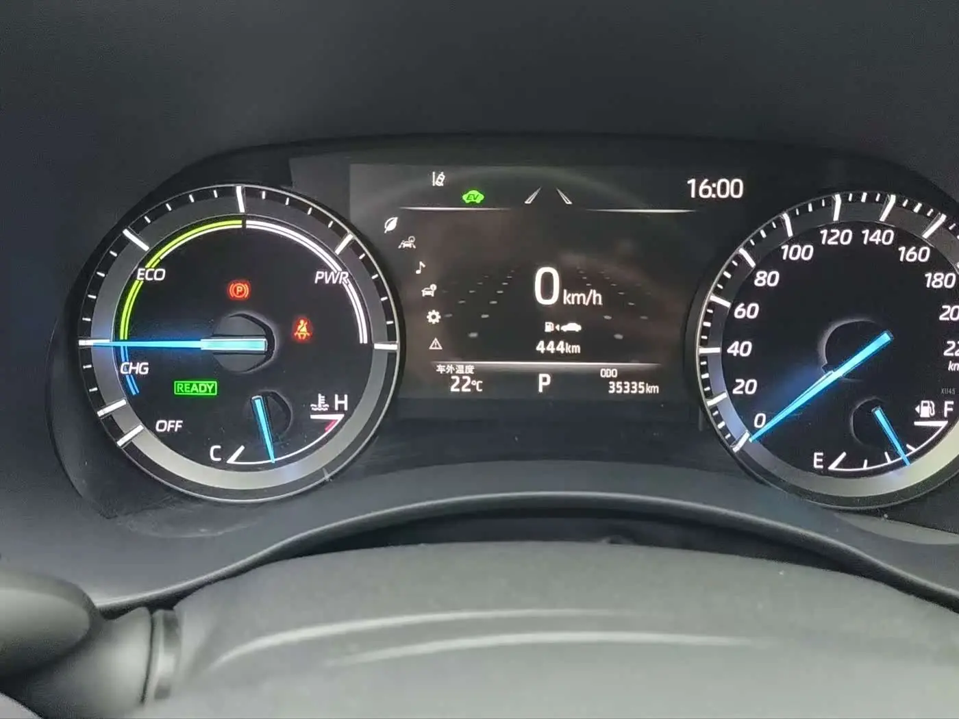 Toyota Highlander 2024 — Photo 8/12