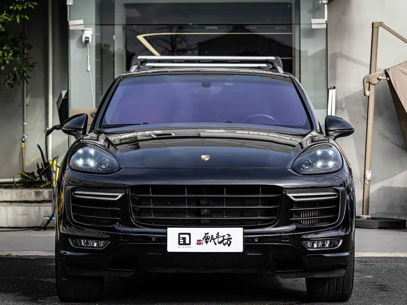 Porsche Cayenne 2016 — Фото 2/20