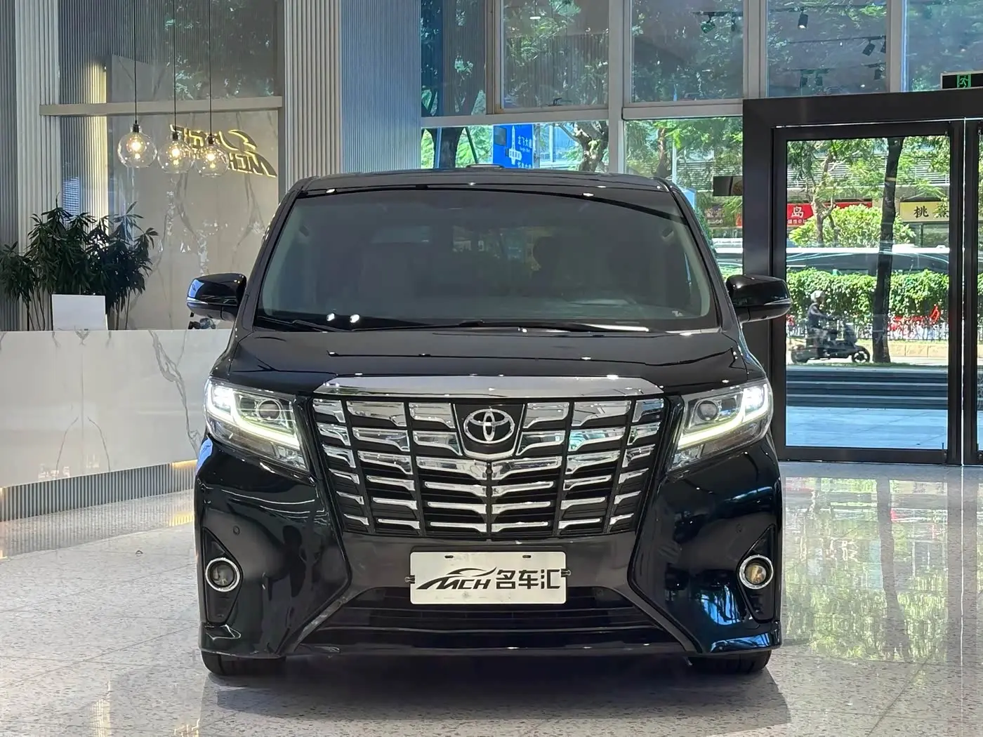 Toyota Alphard 2016 — Фото 2/16