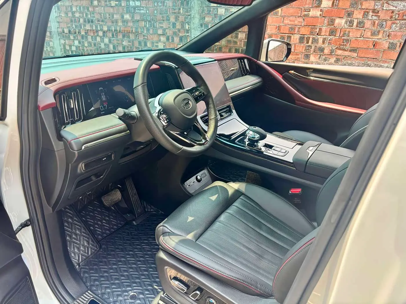 GAC Trumpchi Trumpchi M8 2024 — Photo 8/16