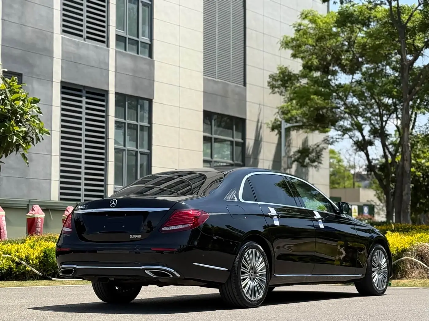 Mercedes-Benz E-Class 2020 — ფოტო 7/20