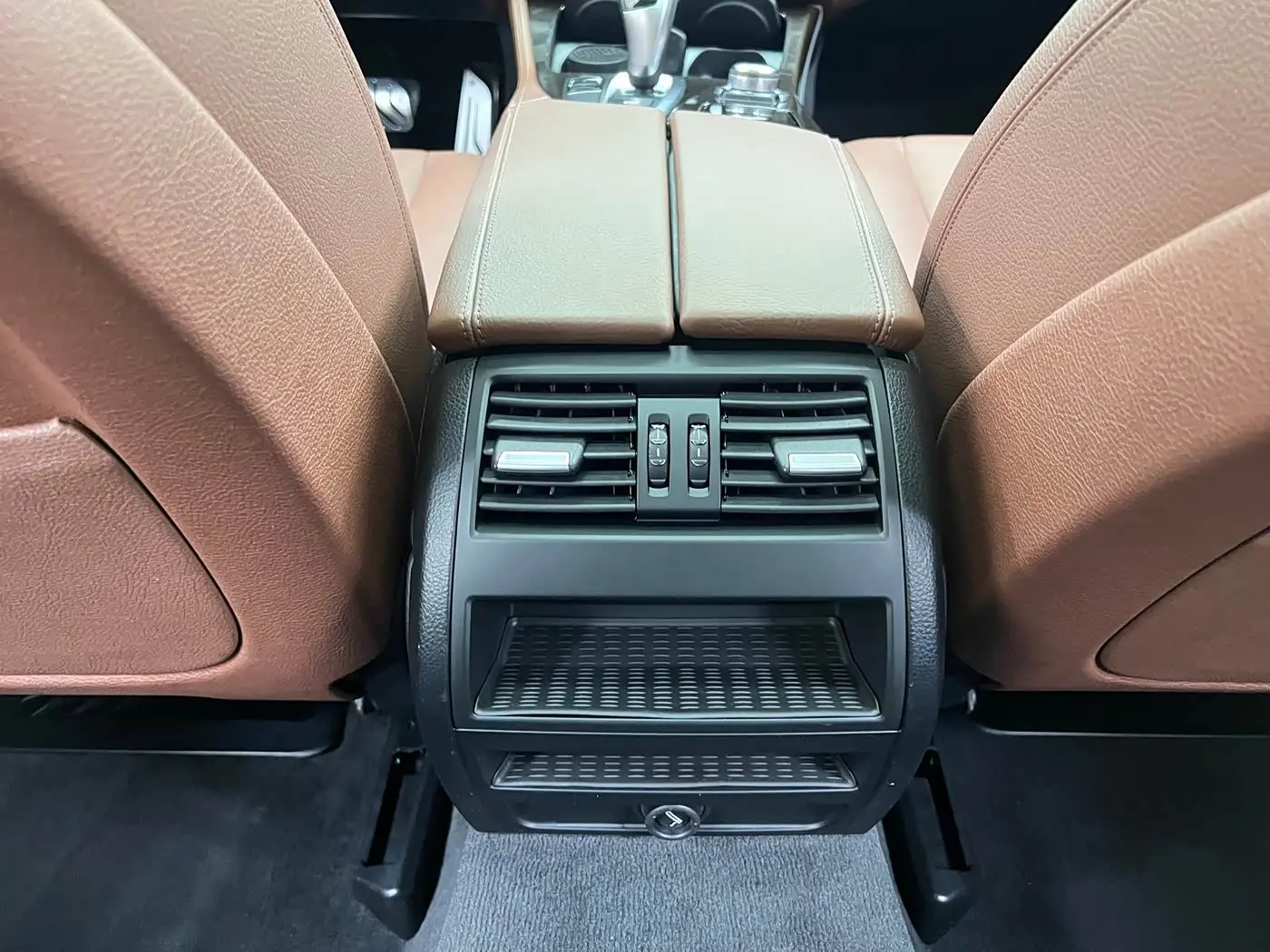 BMW 5 Series 2016 — Фото 20/20