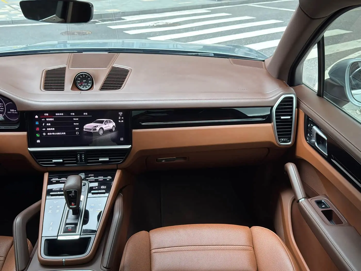 Porsche Cayenne 2022 — Şəkil 13/20