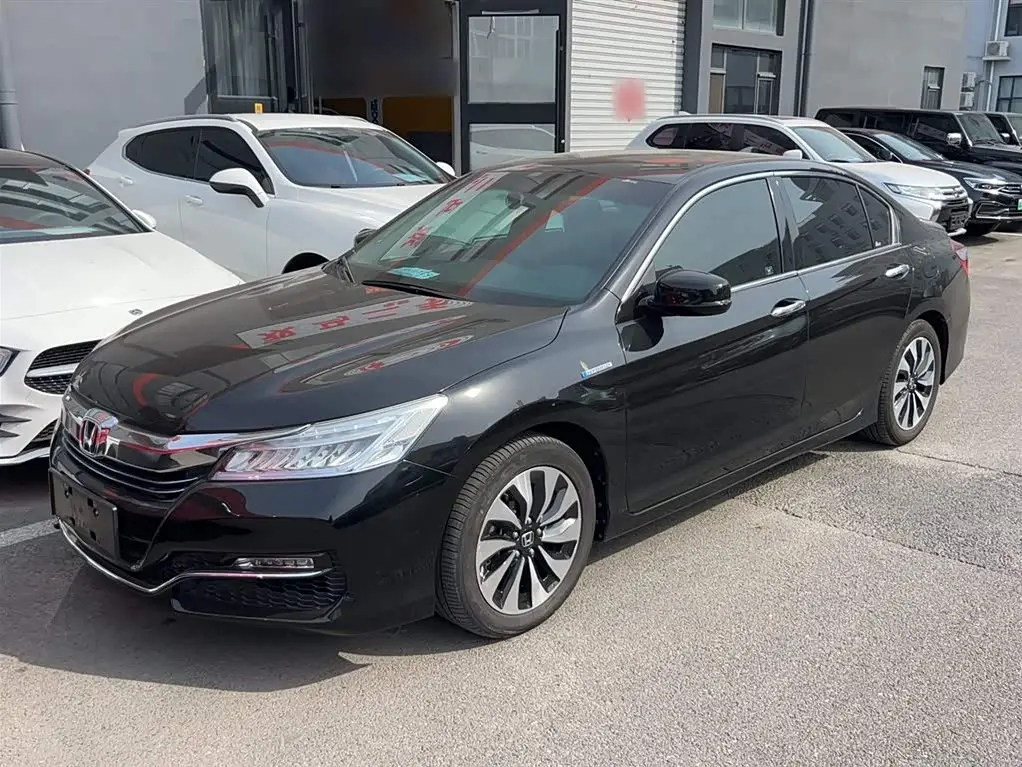 Honda Accord 2017 — Şəkil 12/20