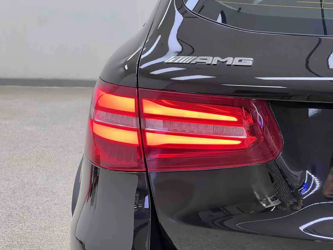 Mercedes-Benz GLC AMG 2019 — Photo 6/20