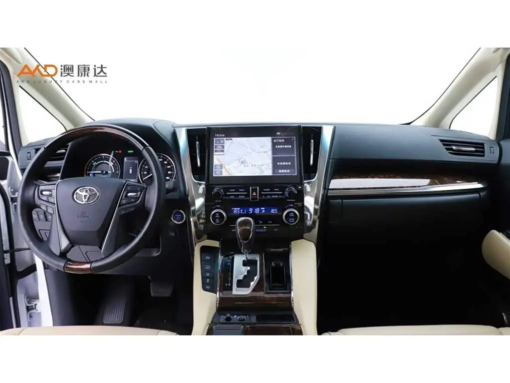Toyota Alphard 2023 — Photo 5/11