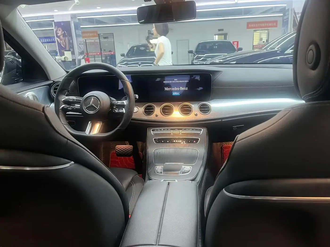 Mercedes-Benz E-Class 2022 — Фото 9/12
