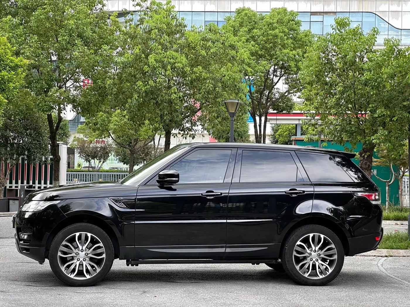 Land Rover Range Rover Sport 2016 — Şəkil 4/20