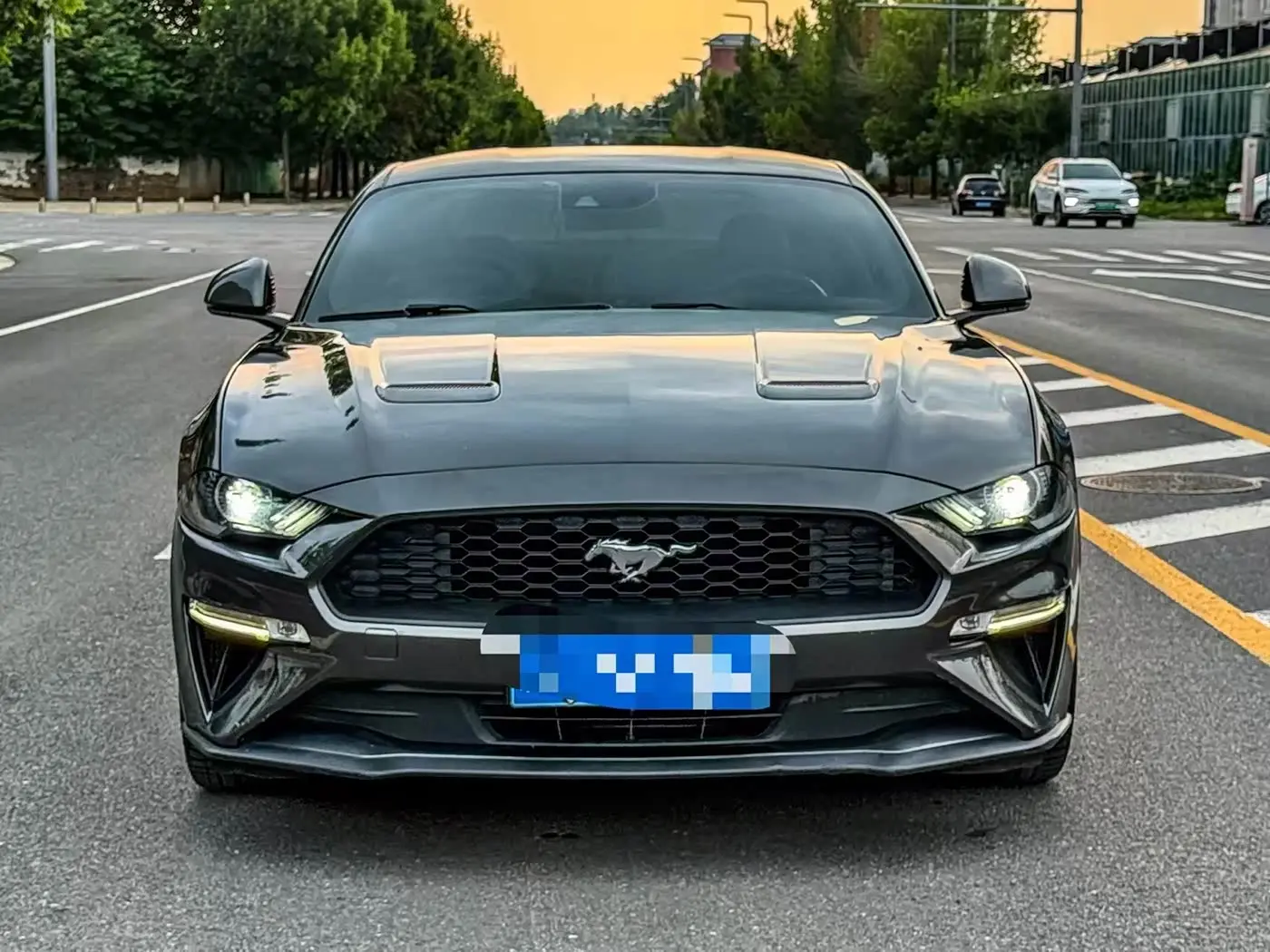 Ford Mustang 2018 — Фото 2/9