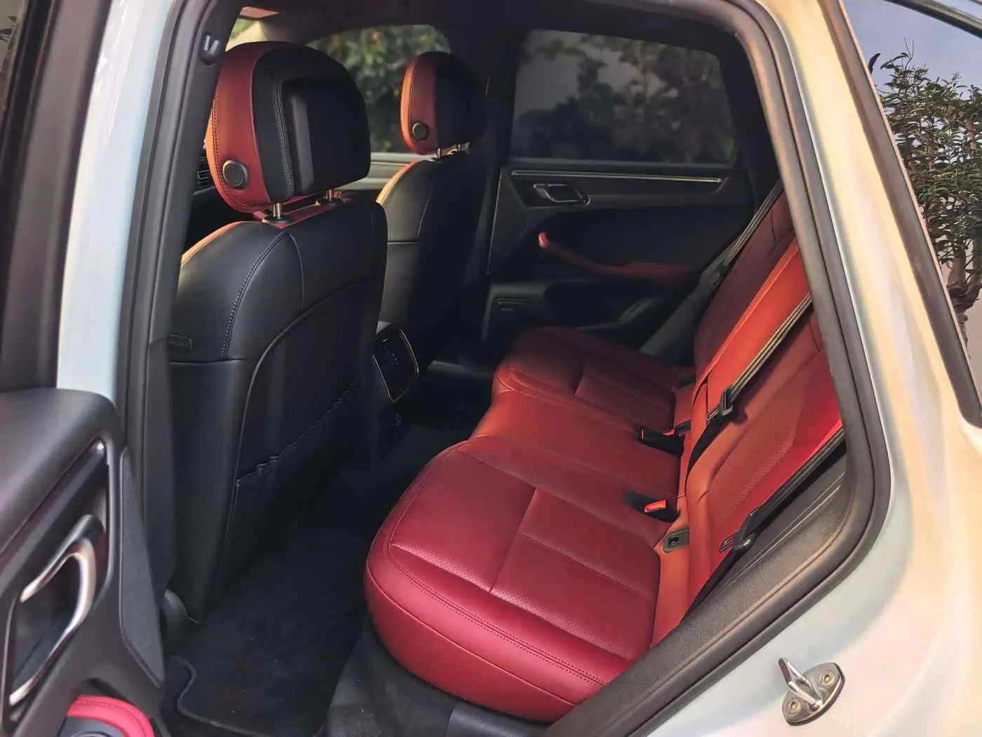 Porsche Macan 2024 — Photo 4/14