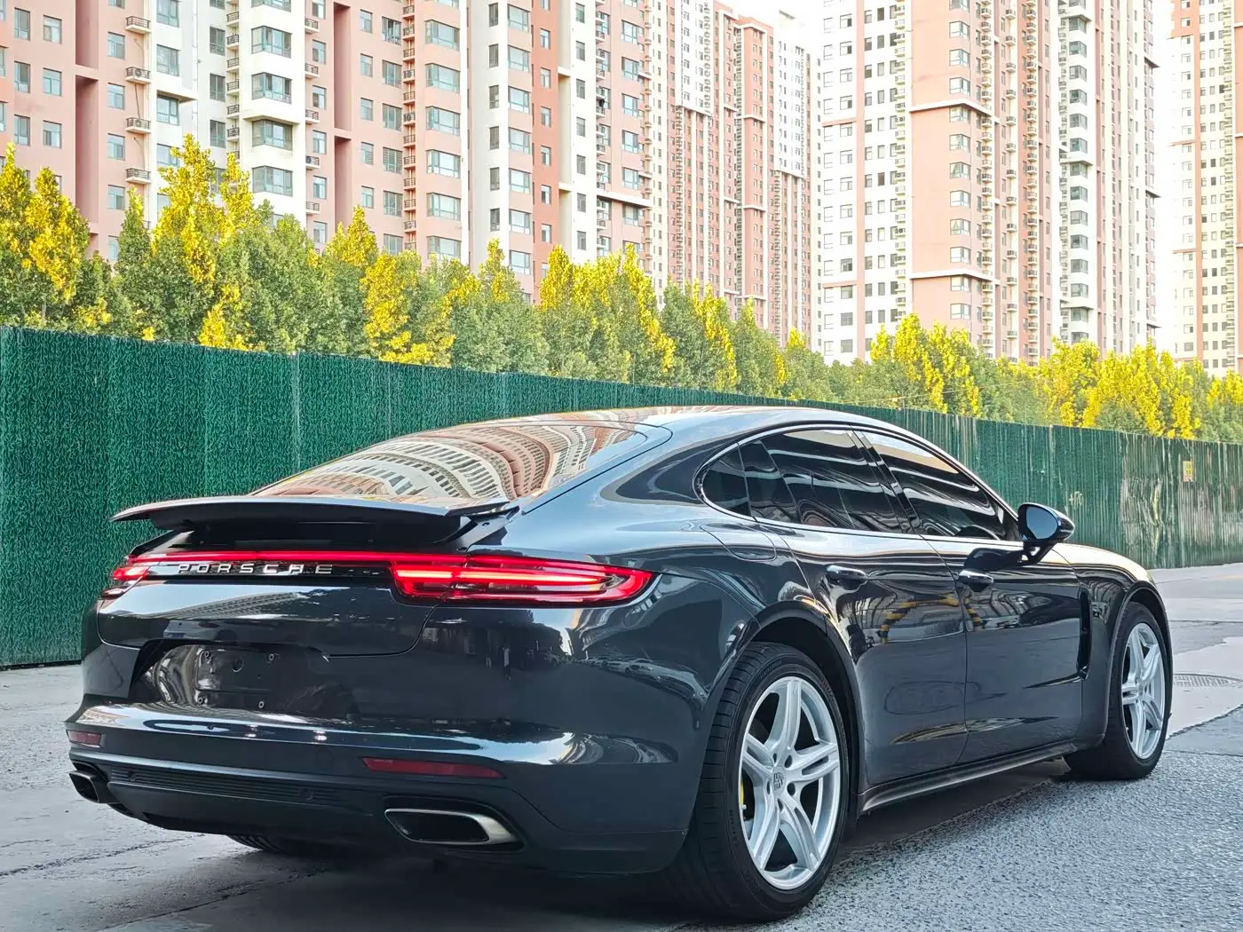 Porsche Panamera 2018 — Фото 9/11