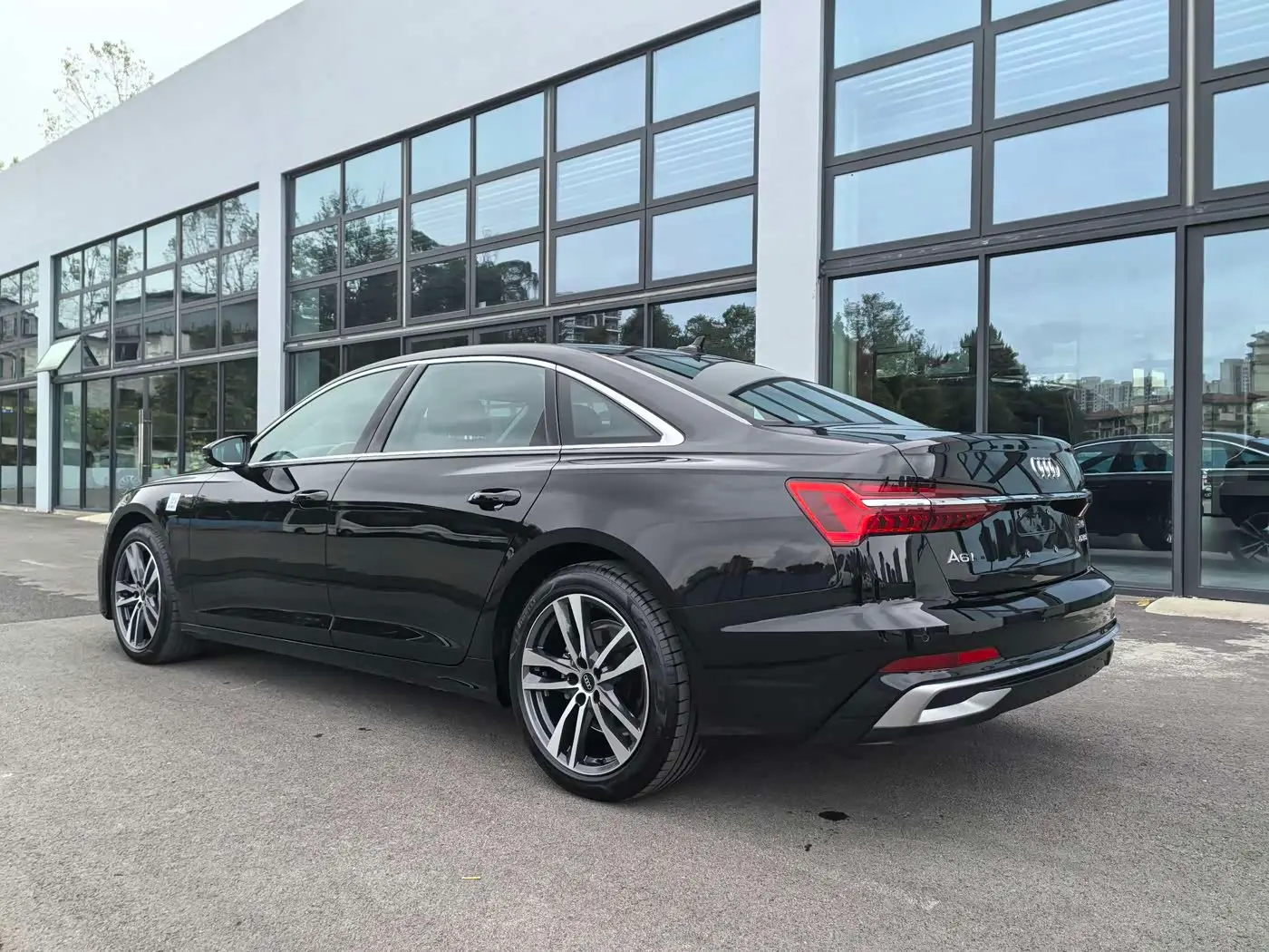 Audi A6L 2025 — Photo 14/14