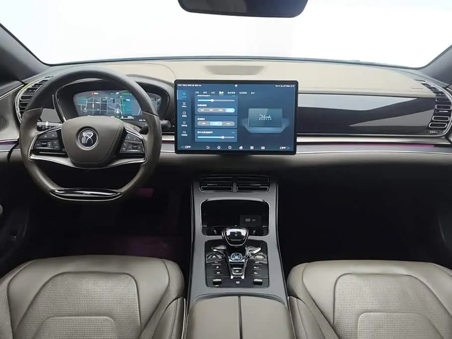 BYD Han 2023 — Photo 12/16