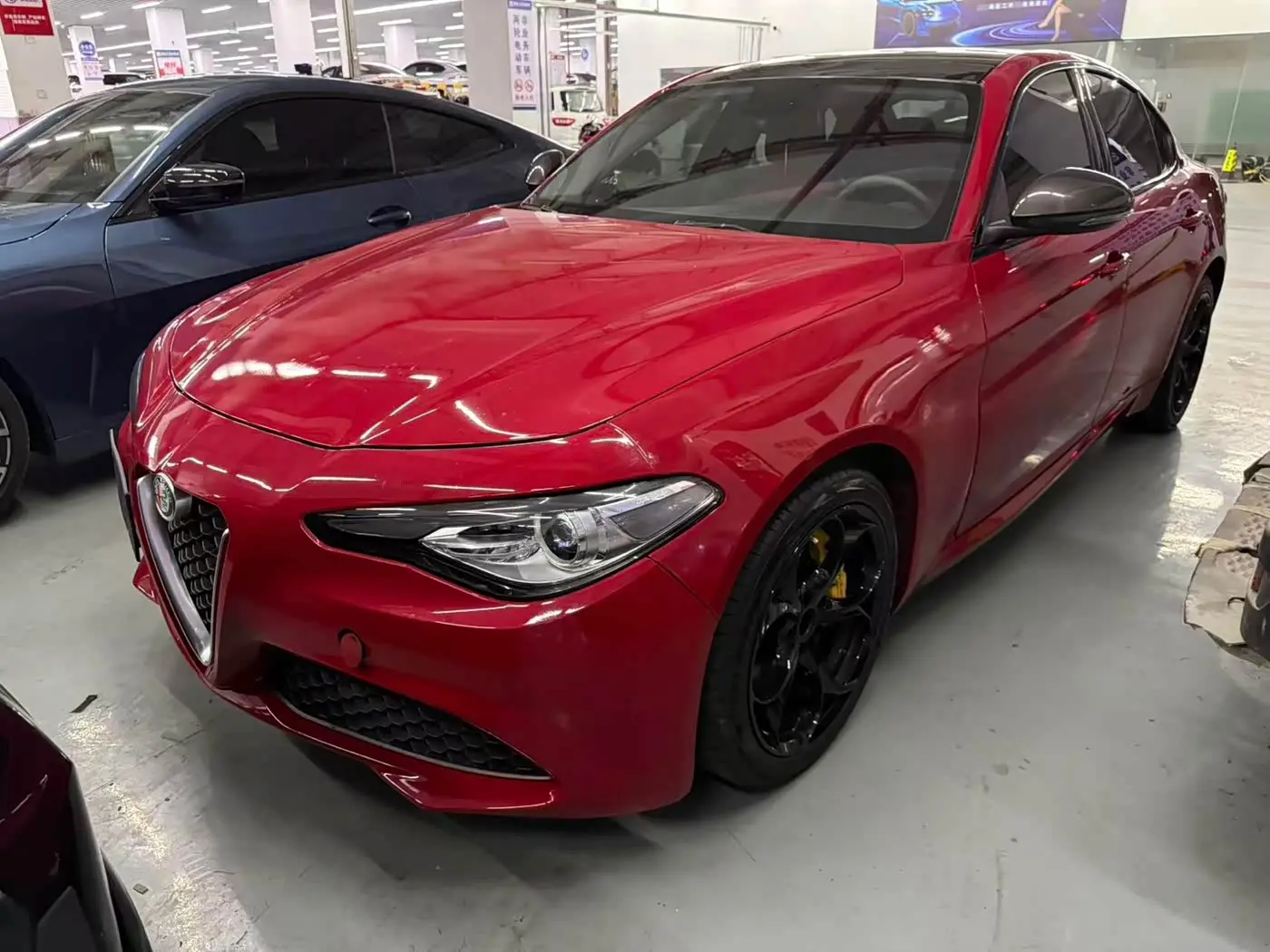 Alfa Romeo Giulia 2020 — Фото 1/15