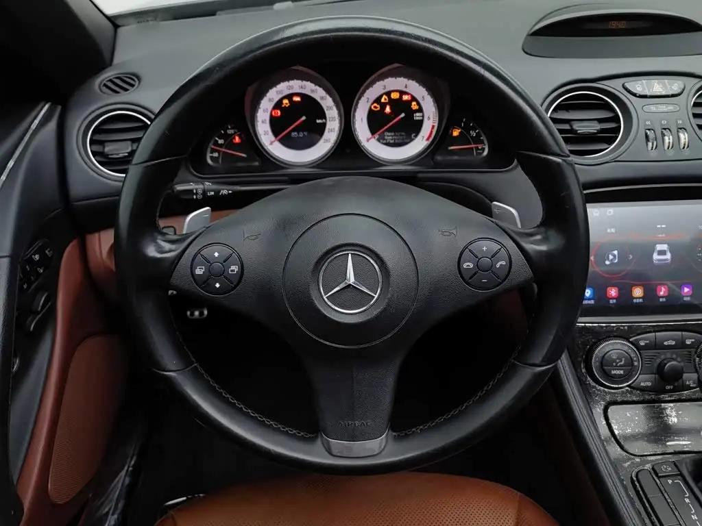 Mercedes-Benz SL-Class 2011 — Photo 11/20