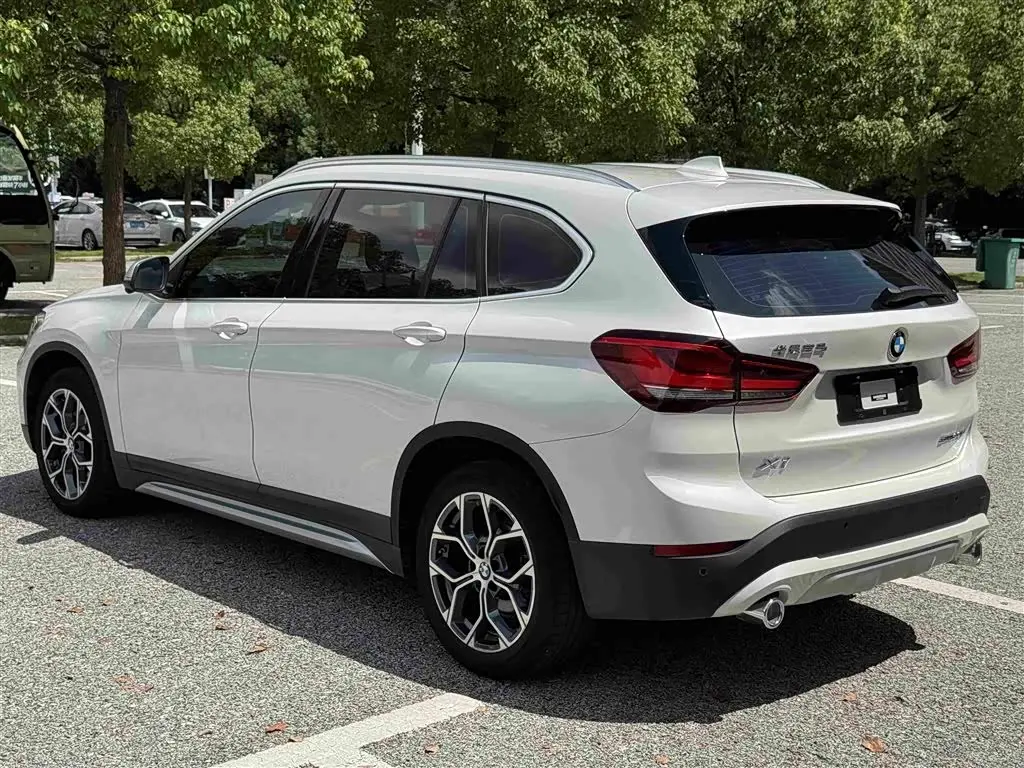 BMW X1 2022 — Photo 13/20