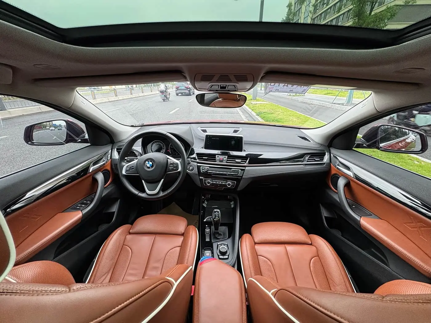 BMW X2 2019 — Photo 6/19