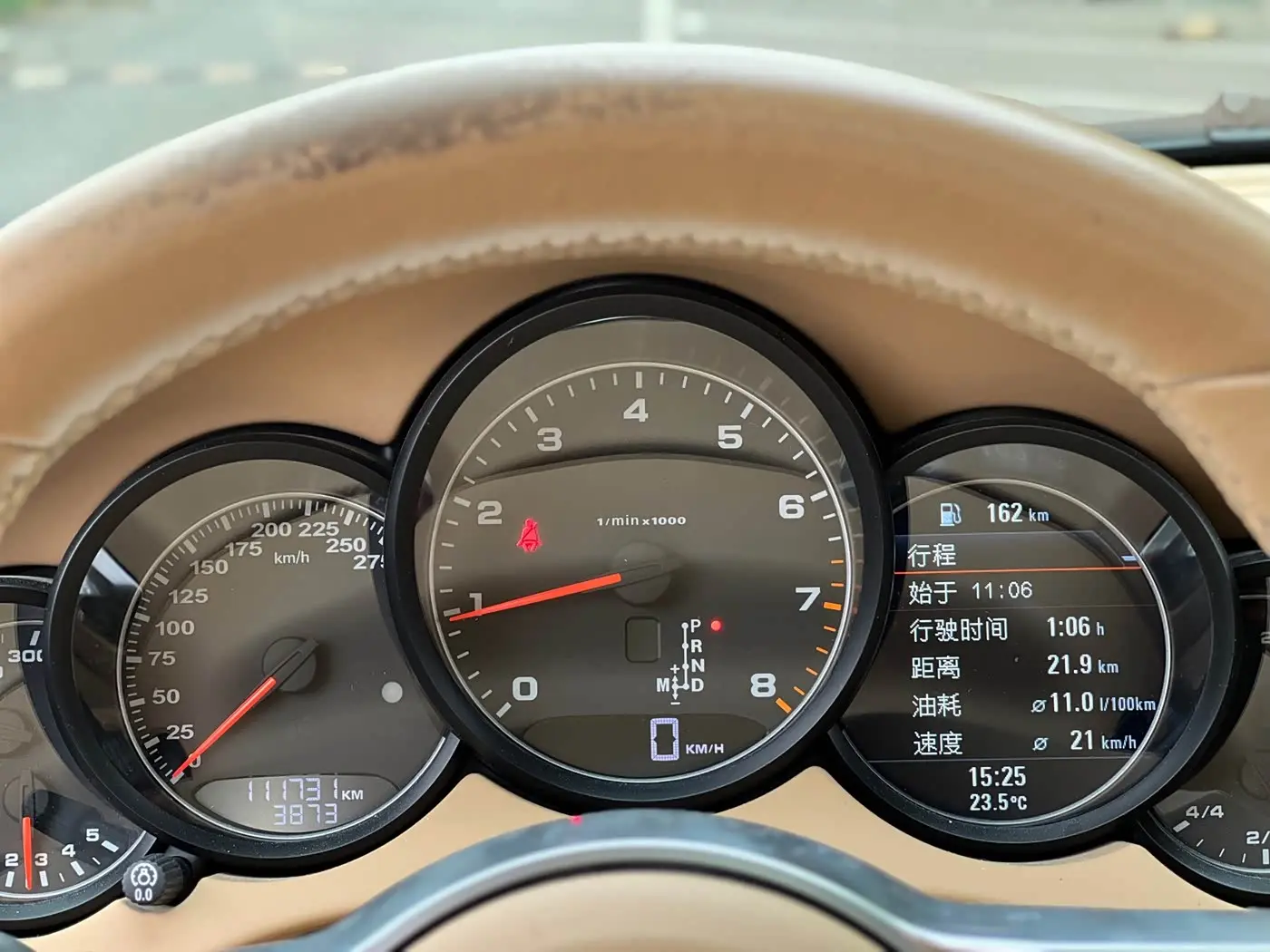 Porsche Cayenne 2015 — Photo 17/20