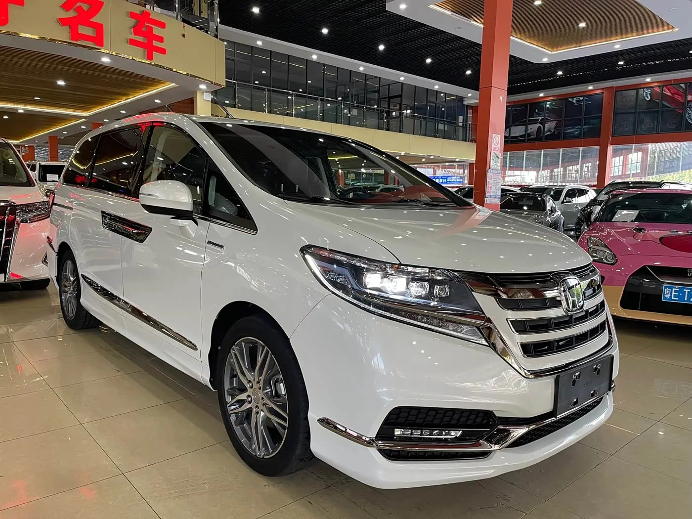 Honda Elysion 2021 — Photo 3/19
