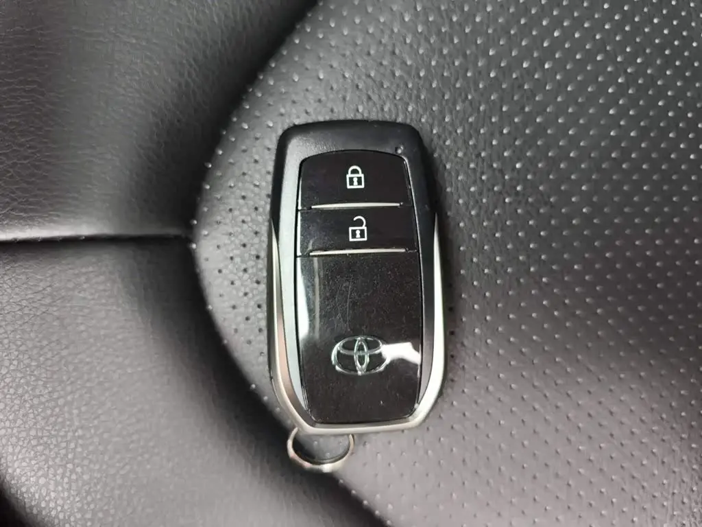 Toyota Highlander 2025 — Photo 12/20