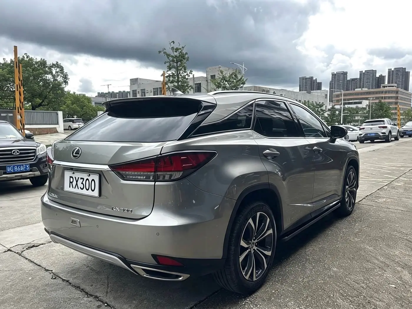 Lexus RX 2021 — ფოტო 9/11
