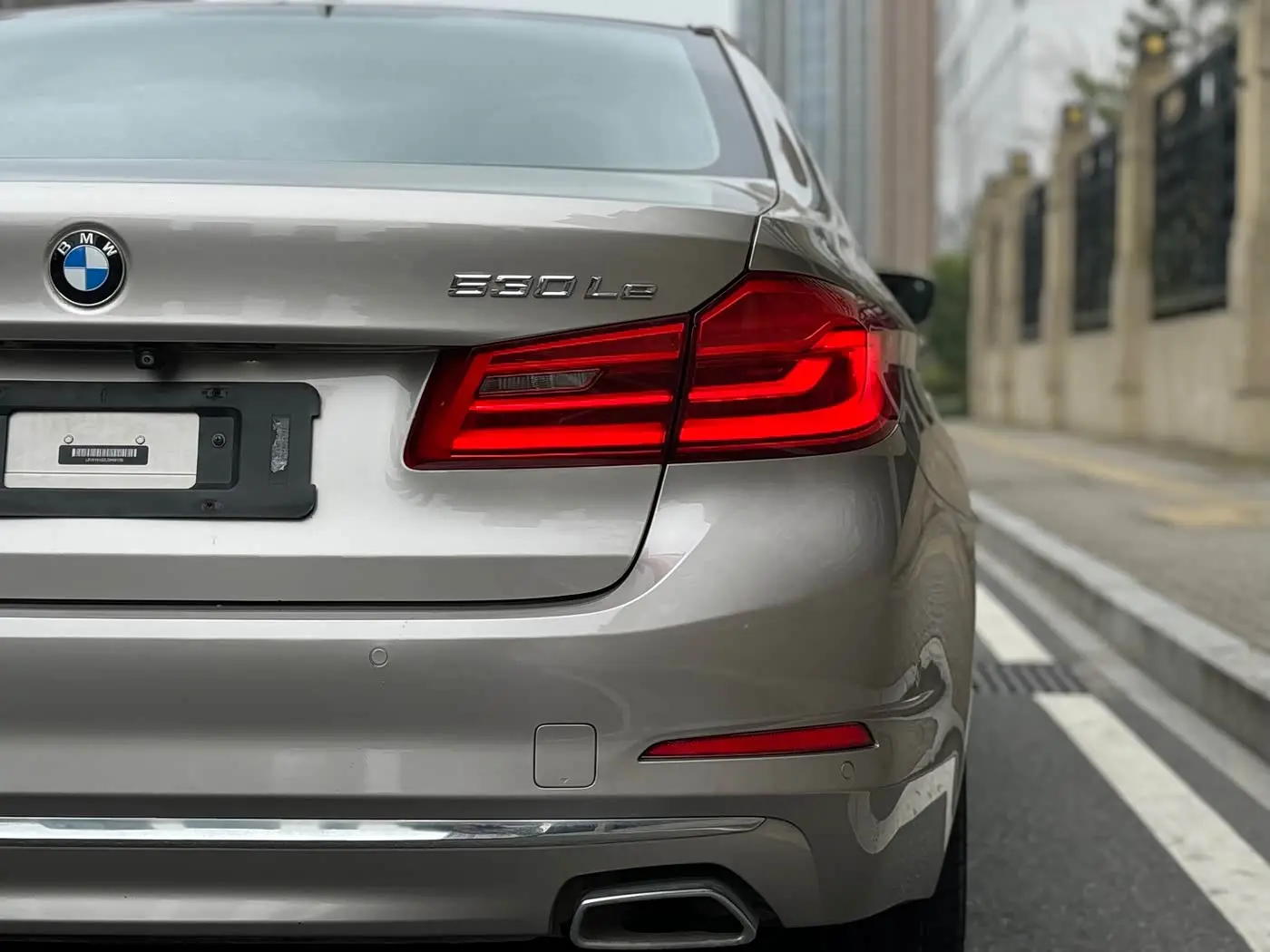 BMW 5 Series New Energy 2020 — Фото 6/20