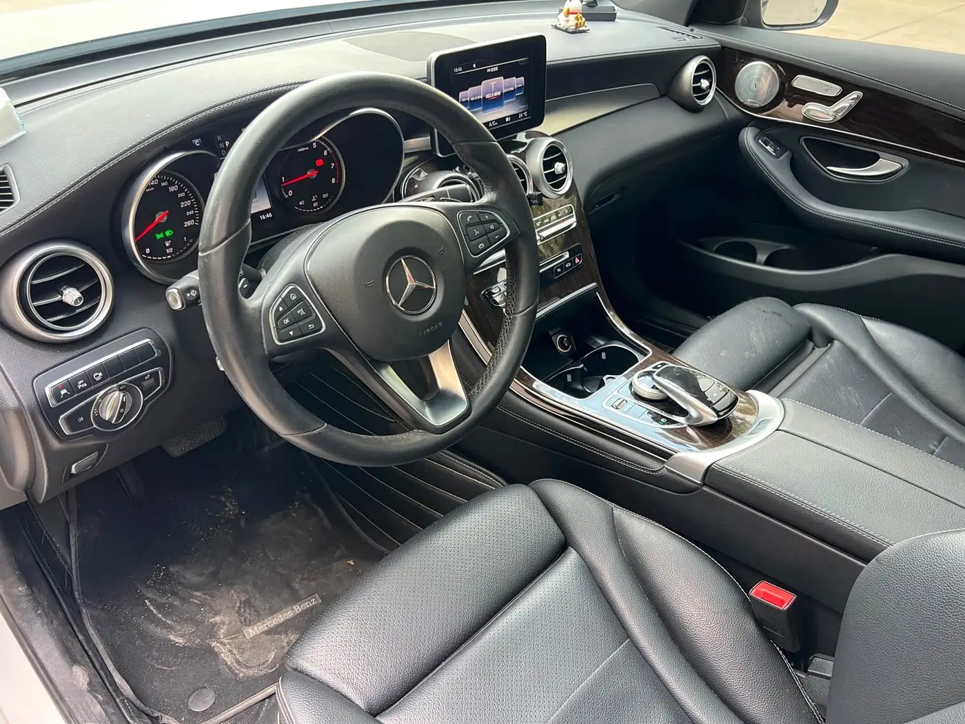 Mercedes-Benz GLC 2017 — Фото 4/16