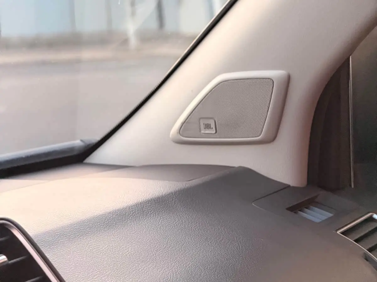 Toyota Prado 2018 — Photo 5/12