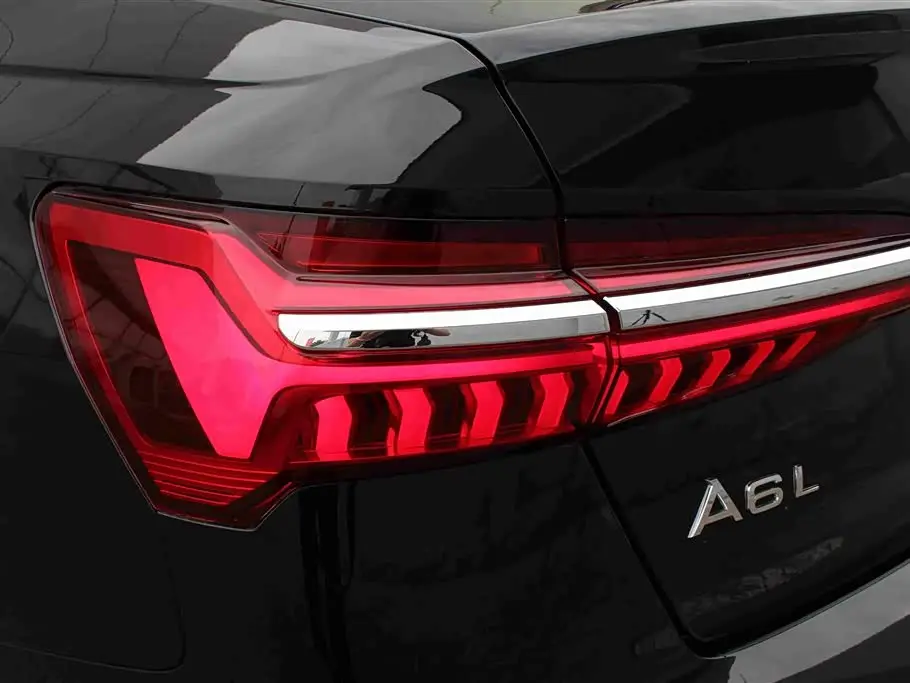 Audi A6L 2025 — Photo 9/17