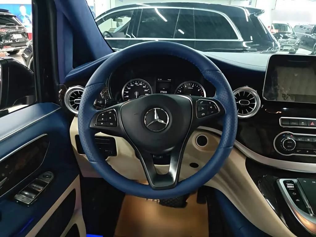 Mercedes-Benz Vito 2022 — Photo 11/20