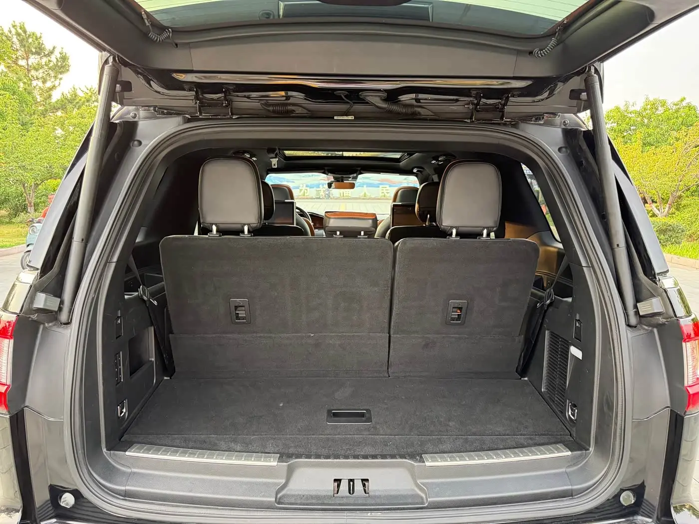 Lincoln Navigator 2019 — Şəkil 20/20