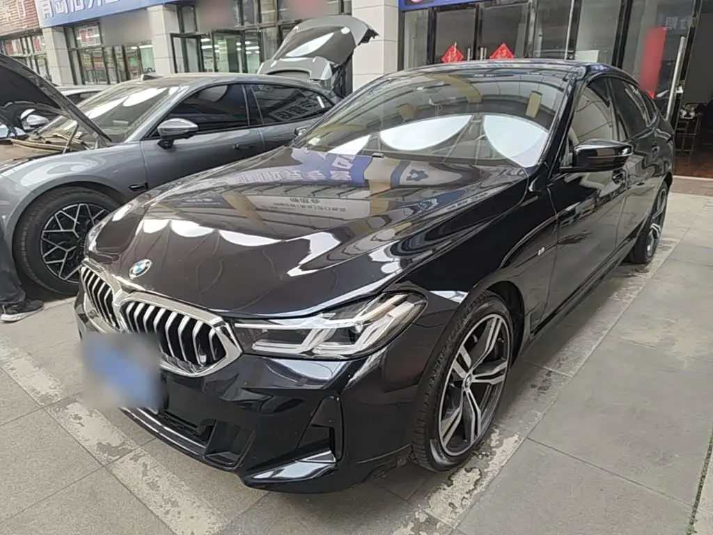 BMW 6 Series GT 2024 — Photo 1/20