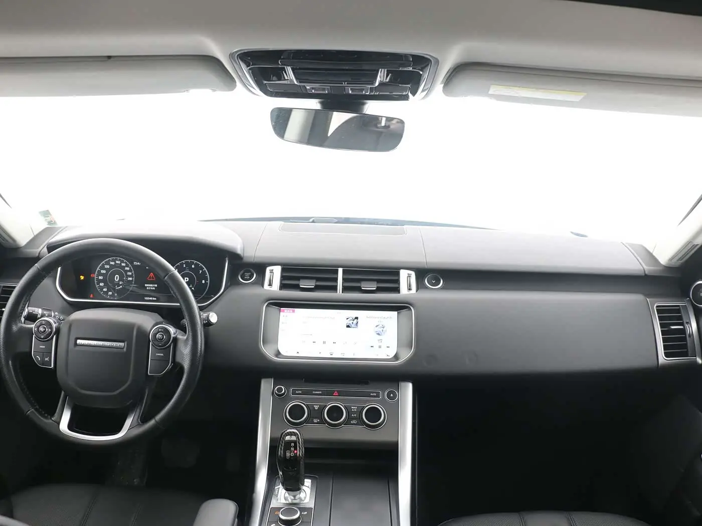 Land Rover Range Rover Sport 2017 — Фото 8/20