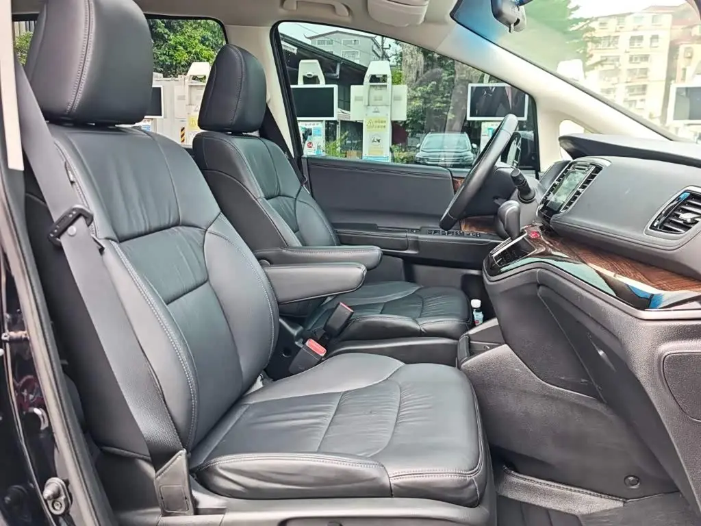 Honda Odyssey 2017 — Photo 20/20