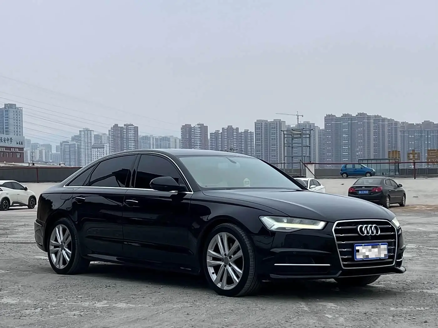 Audi A6L 2019 — Photo 3/12