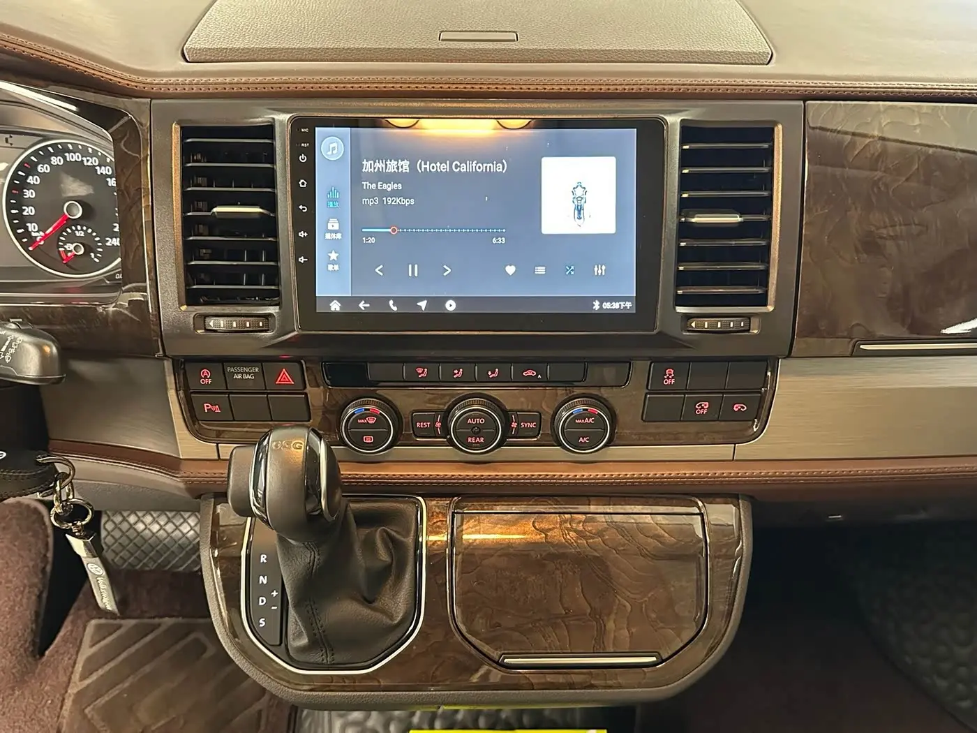 Volkswagen Caravelle 2020 — Photo 16/16