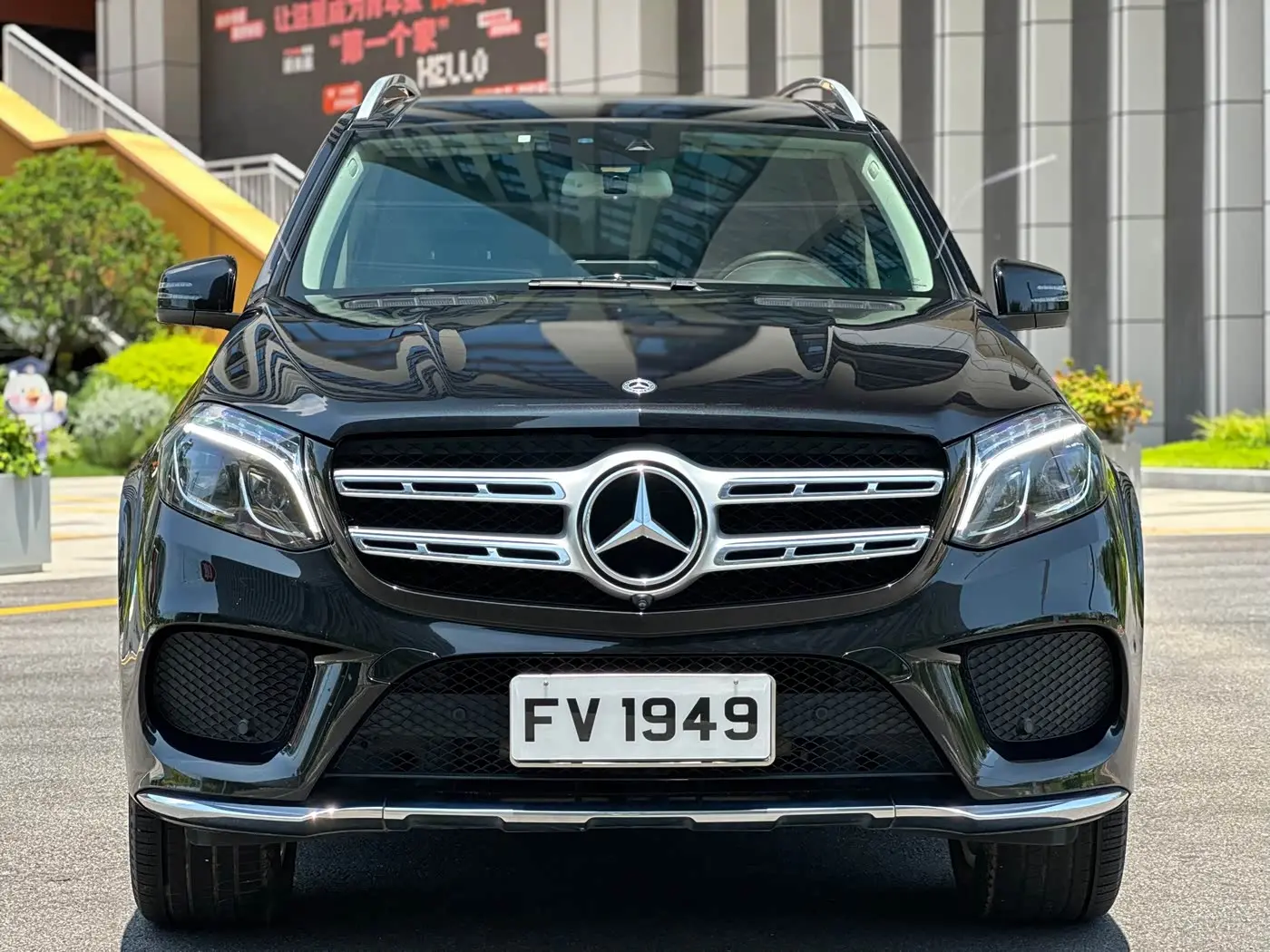 Mercedes-Benz GLS 2019 — Photo 2/20