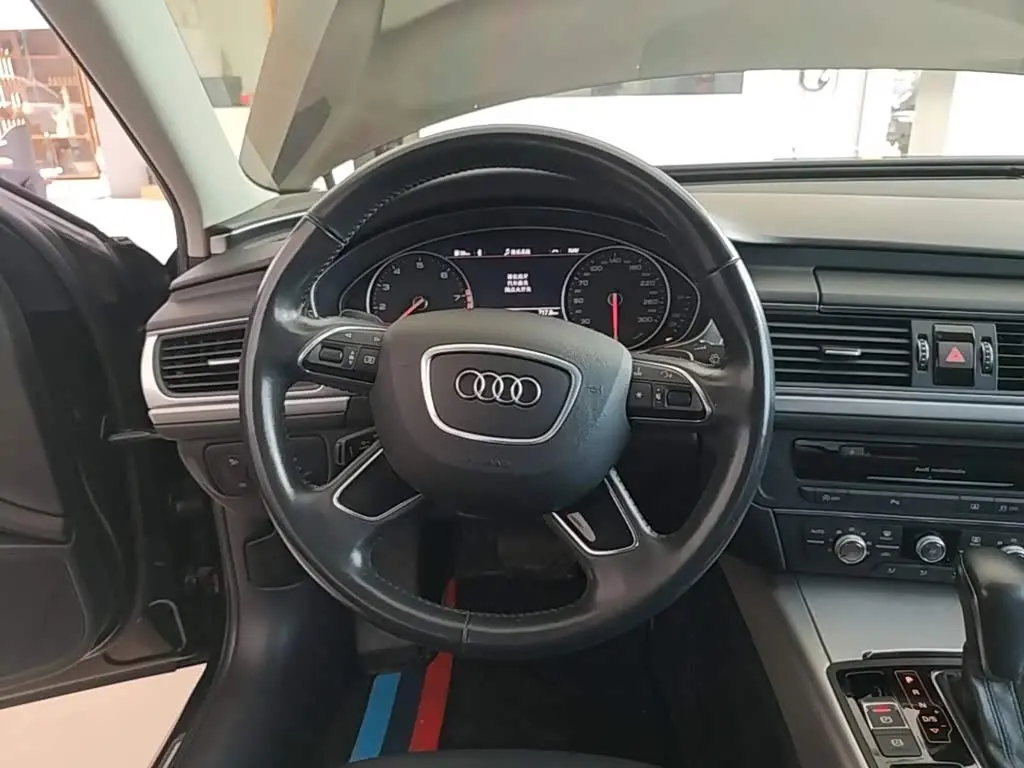 Audi A6L 2018 — Фото 11/20