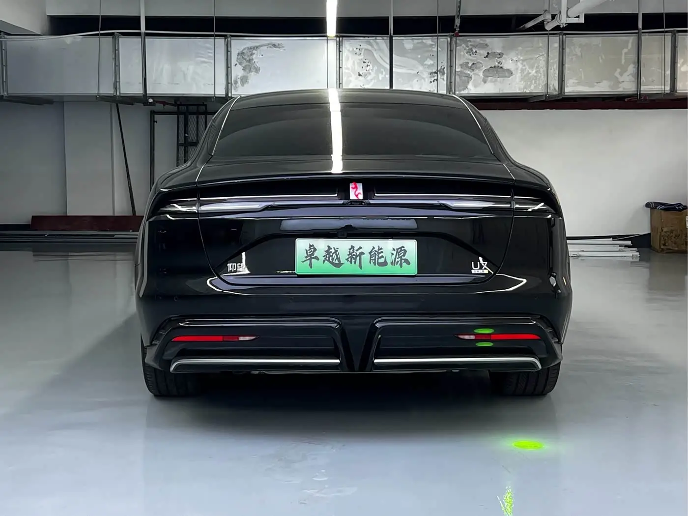 Yangwang U7 2025 — Photo 5/13