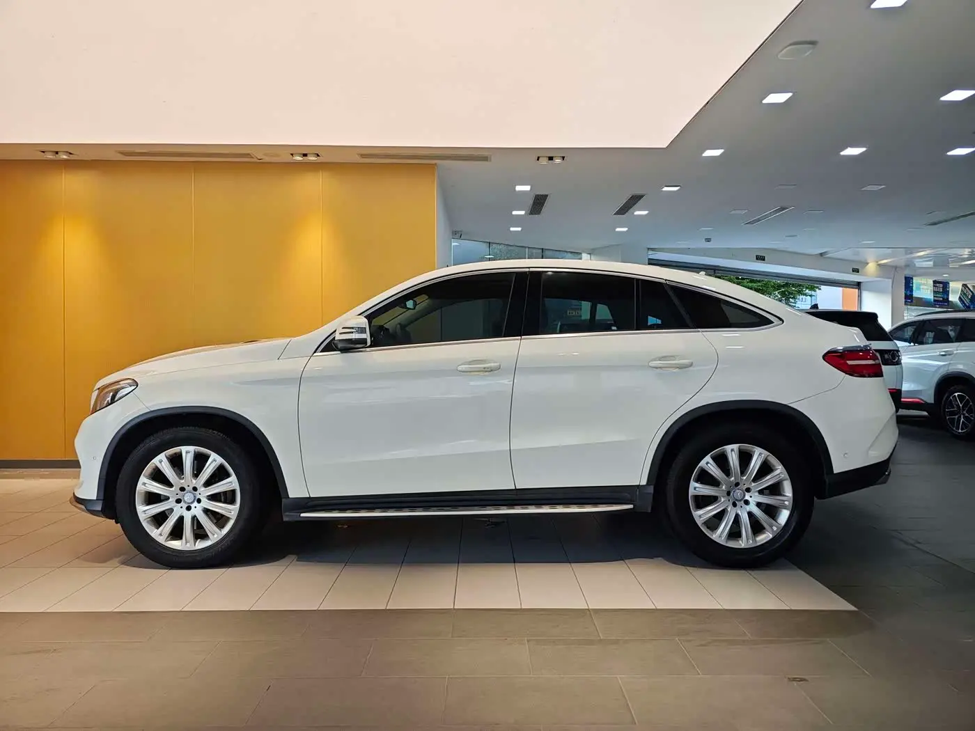 Mercedes-Benz GLE Coupe 2016 — Фото 7/20