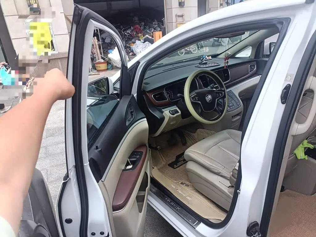 Buick GL8 2017 — Şəkil 14/20
