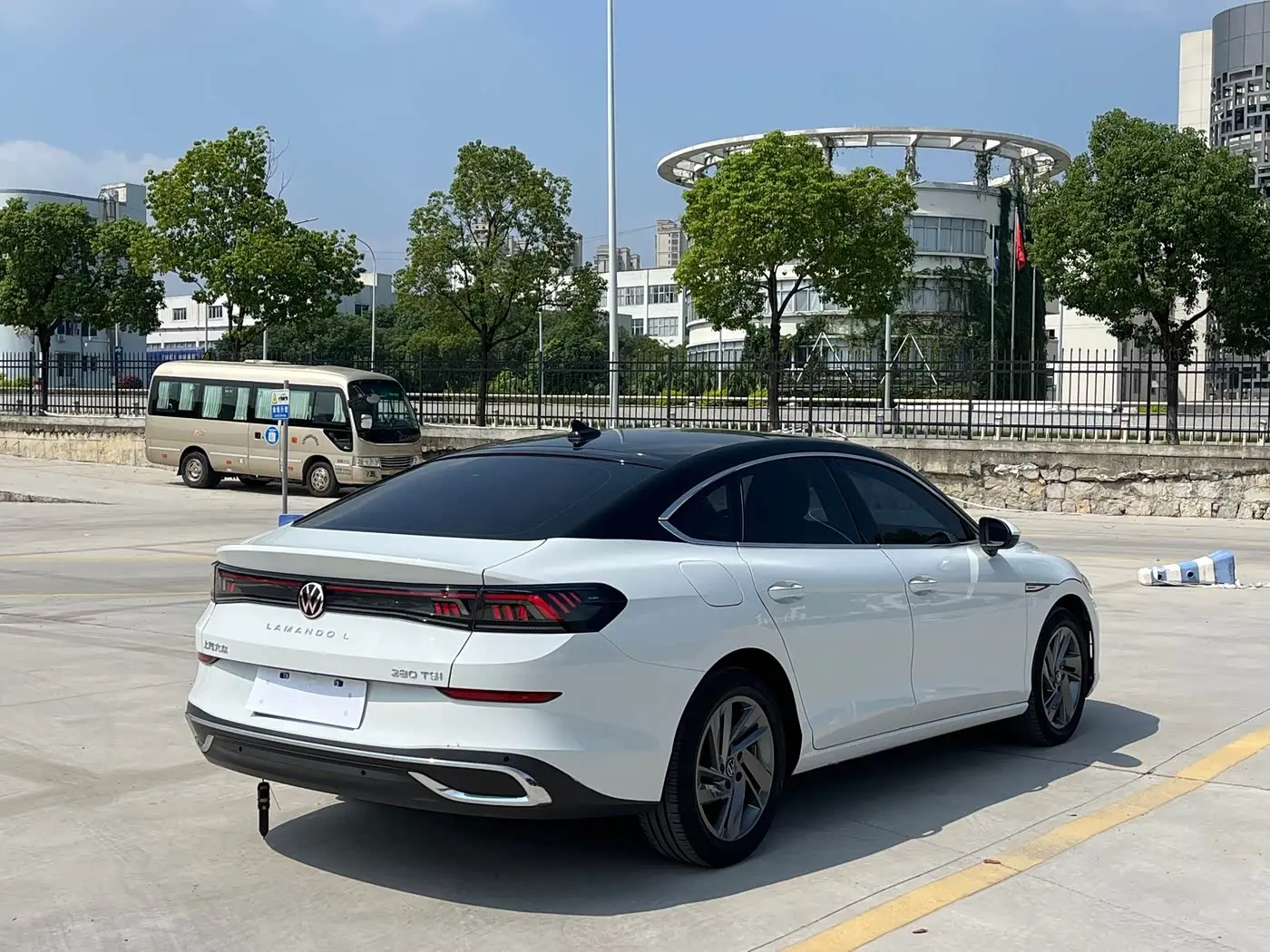 Volkswagen Lamando 2024 — Photo 18/19