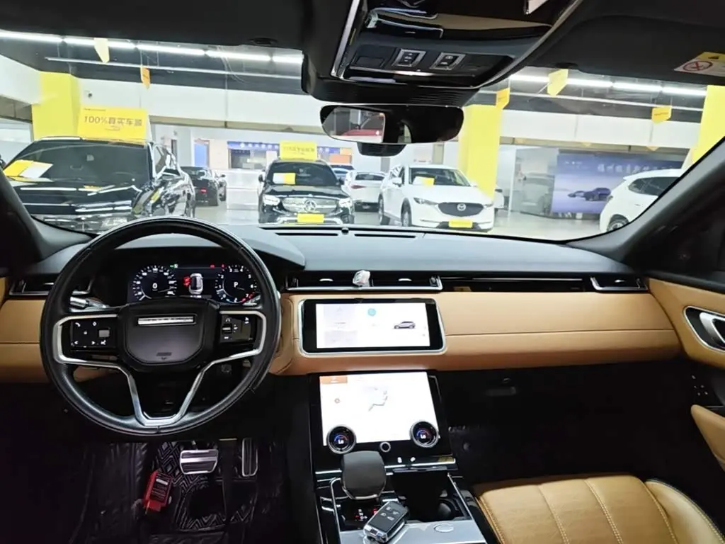 Land Rover Range Rover Velar 2023 — Photo 13/20