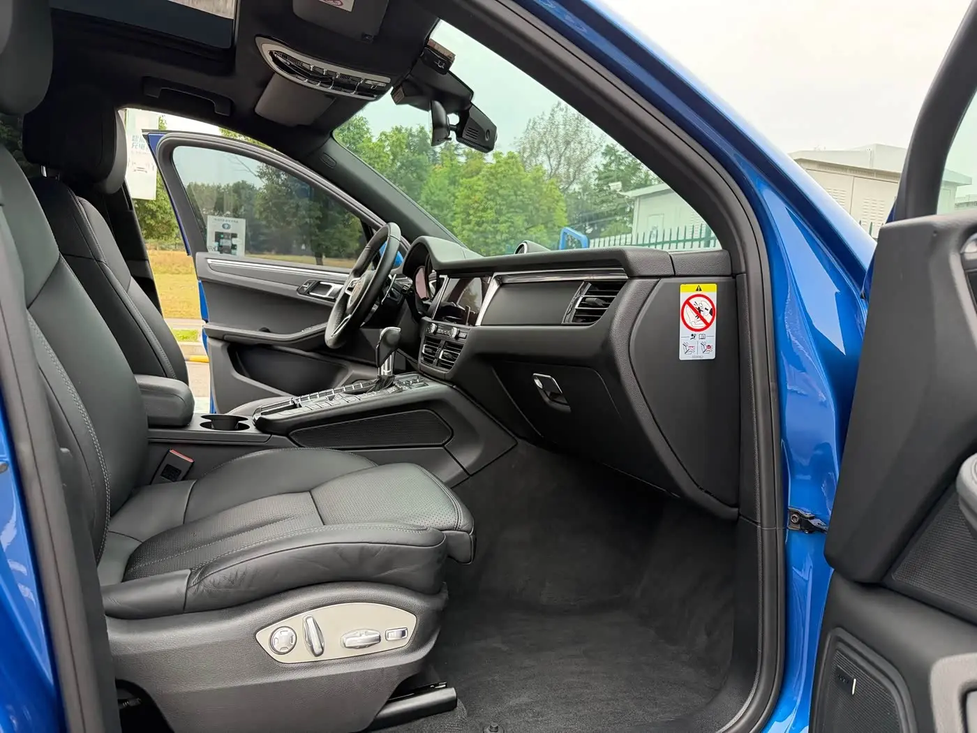 Porsche Macan 2019 — Photo 12/16