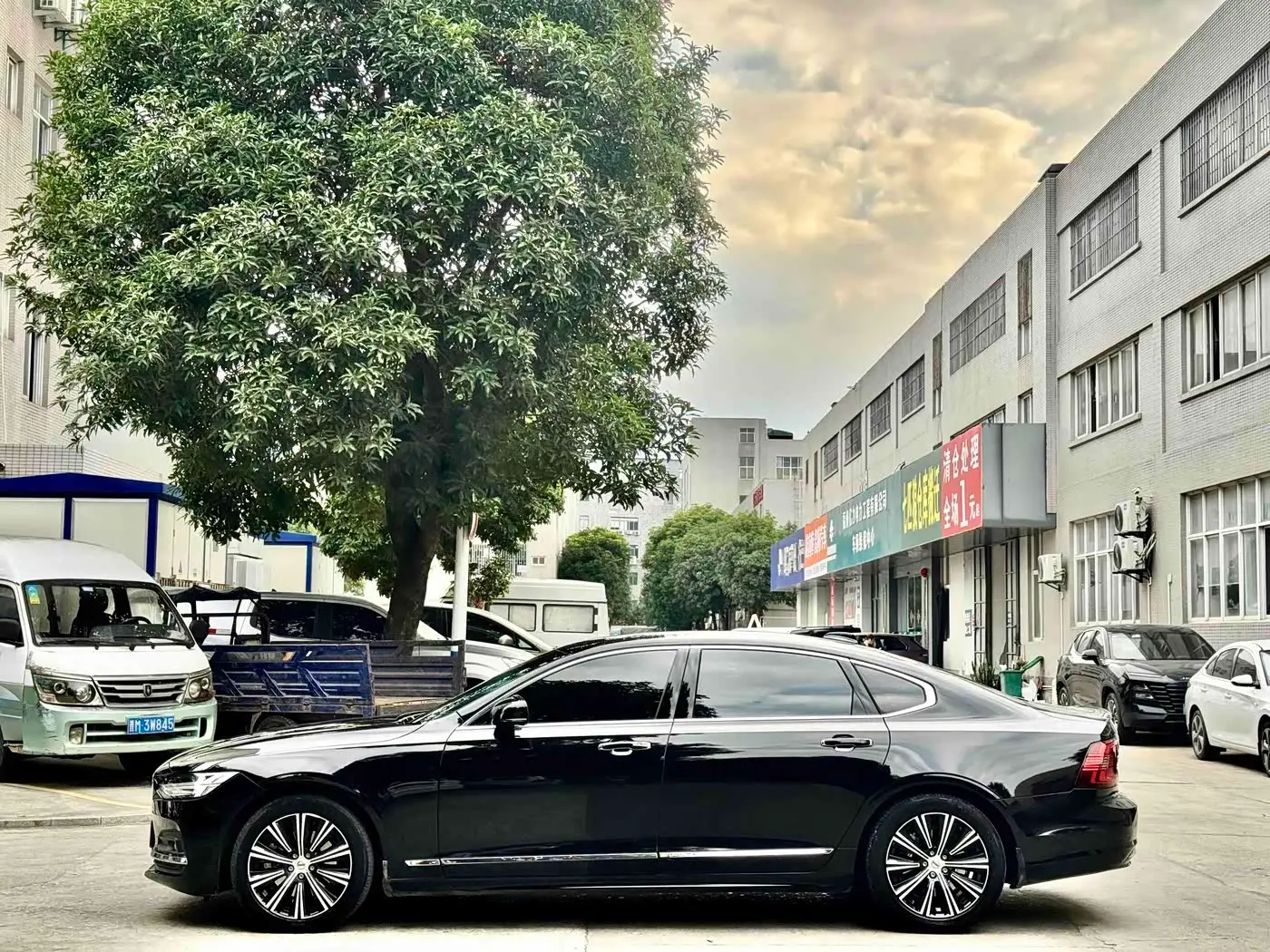 Volvo S90 2020 — Фото 8/11