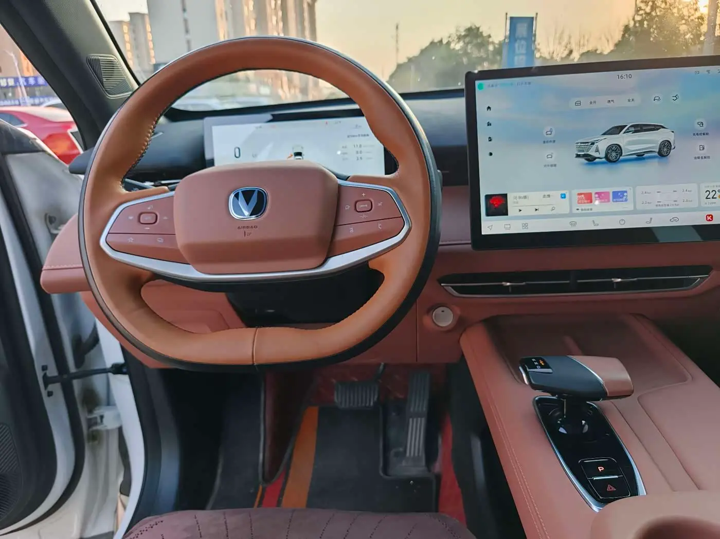 Changan UNI-Z New Energy 2024 — Şəkil 12/13