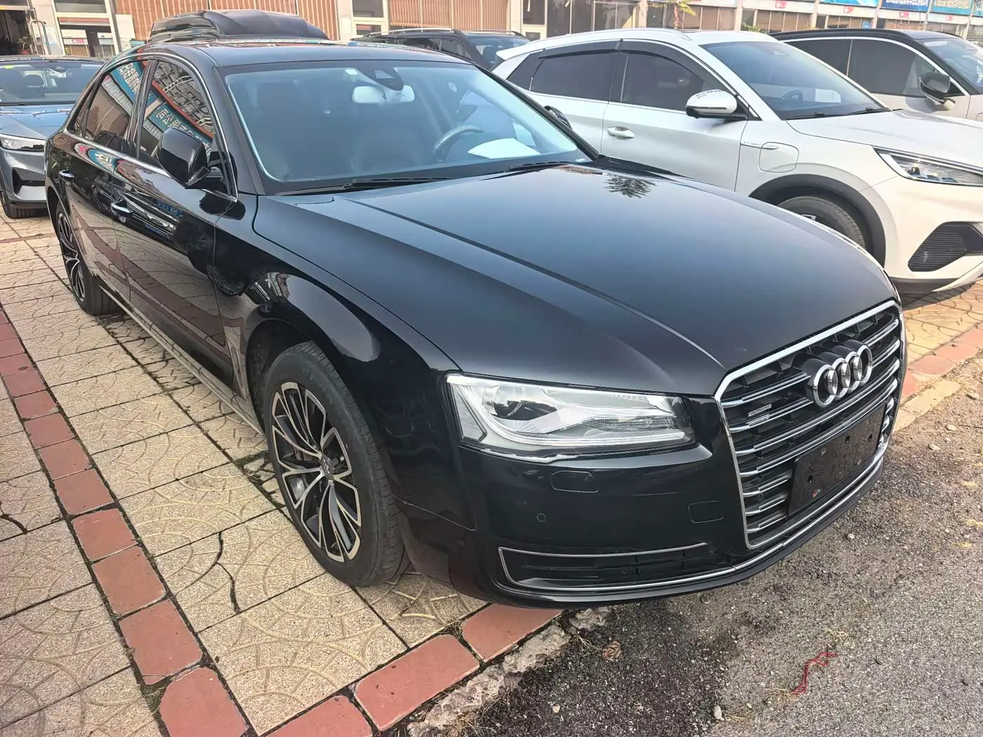 Audi A8 2015 — Photo 3/19