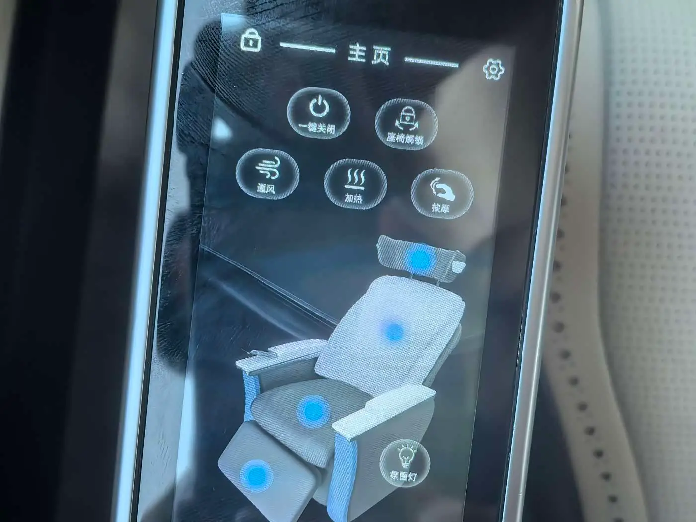 Mercedes-Benz Vito 2021 — Photo 13/20