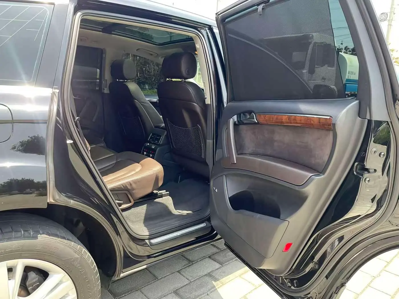Audi Q7 2012 — Photo 18/20